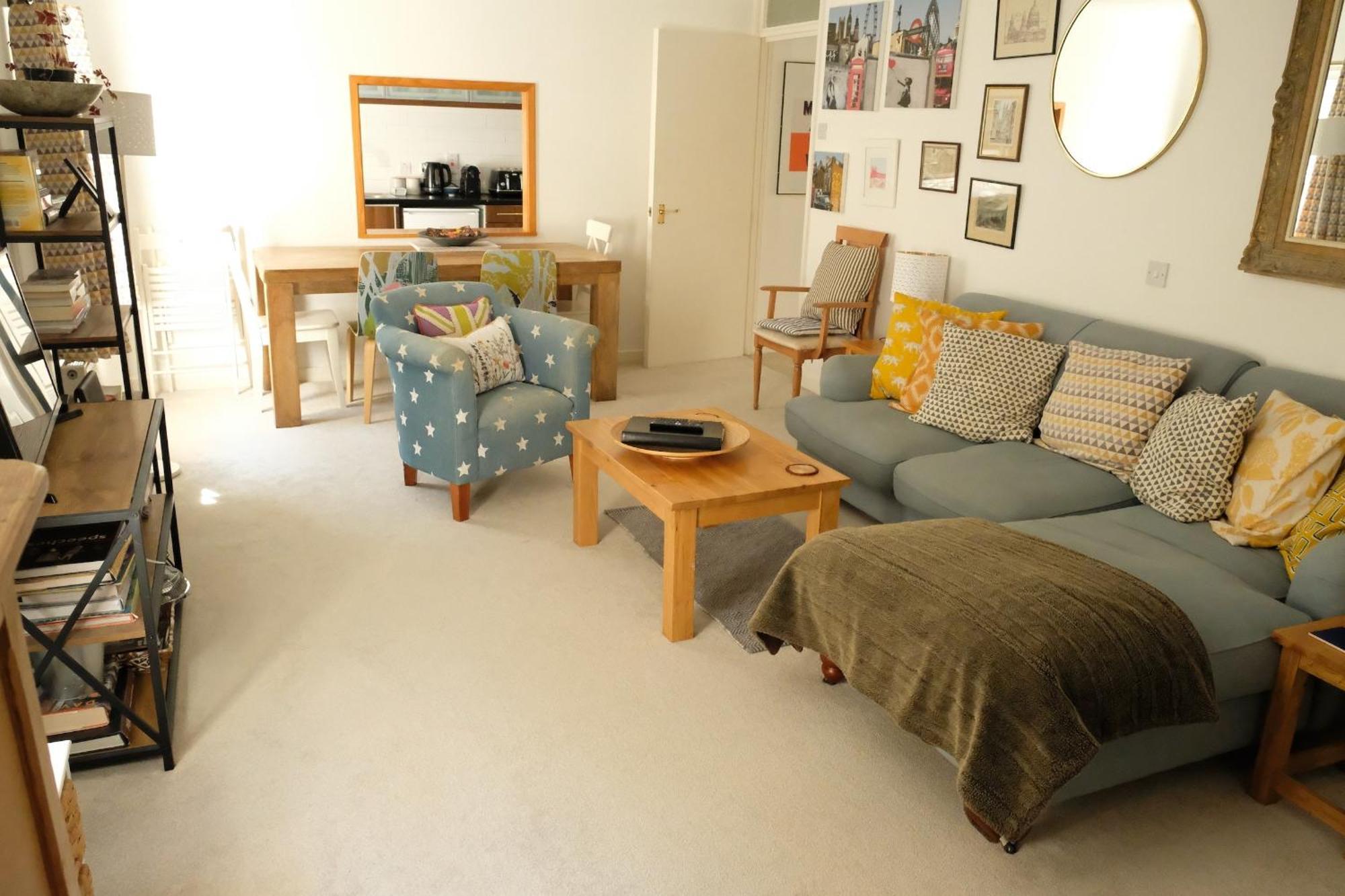 Spacious City Centre Apartment Bath Bagian luar foto