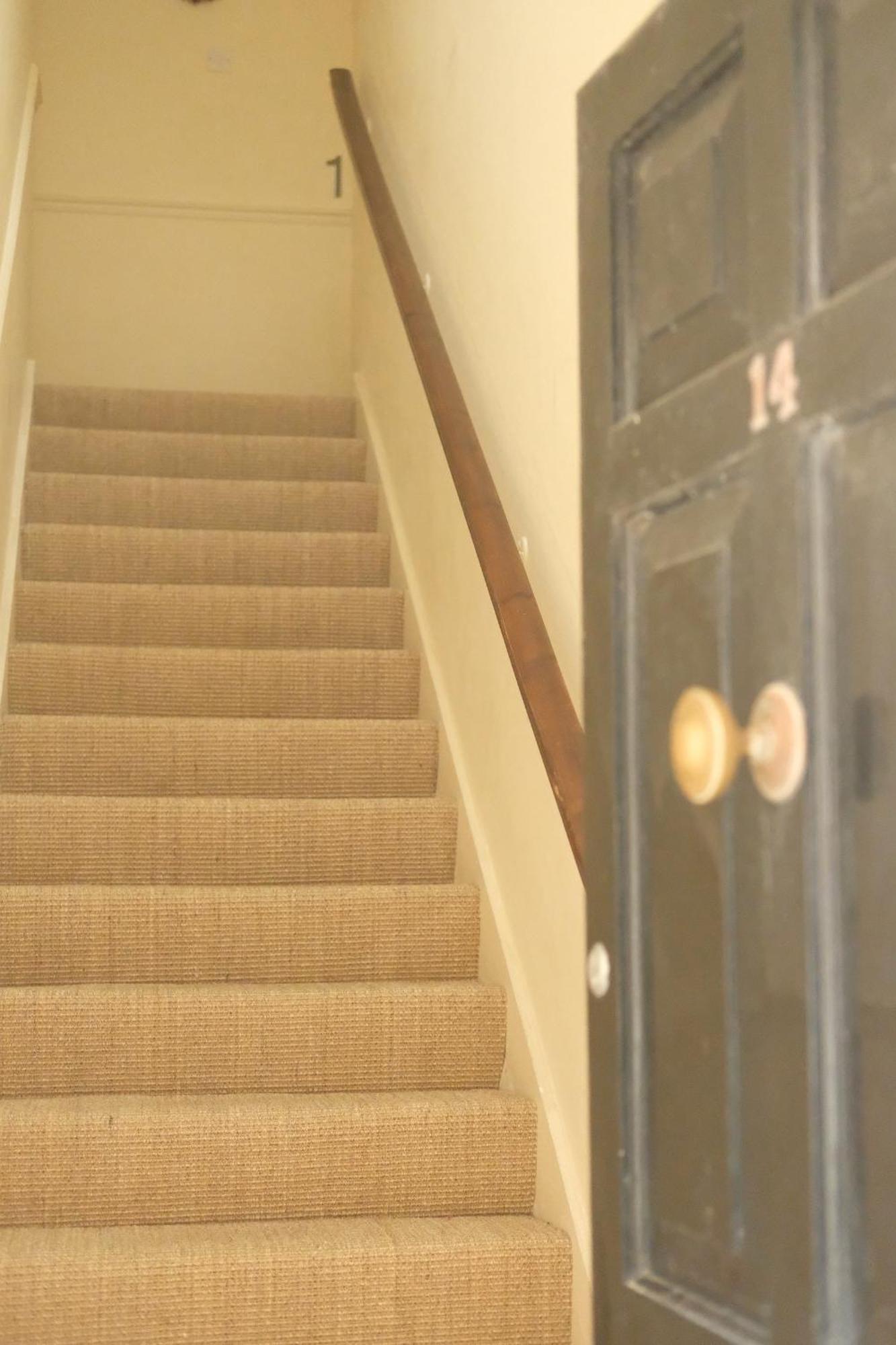 Spacious City Centre Apartment Bath Bagian luar foto