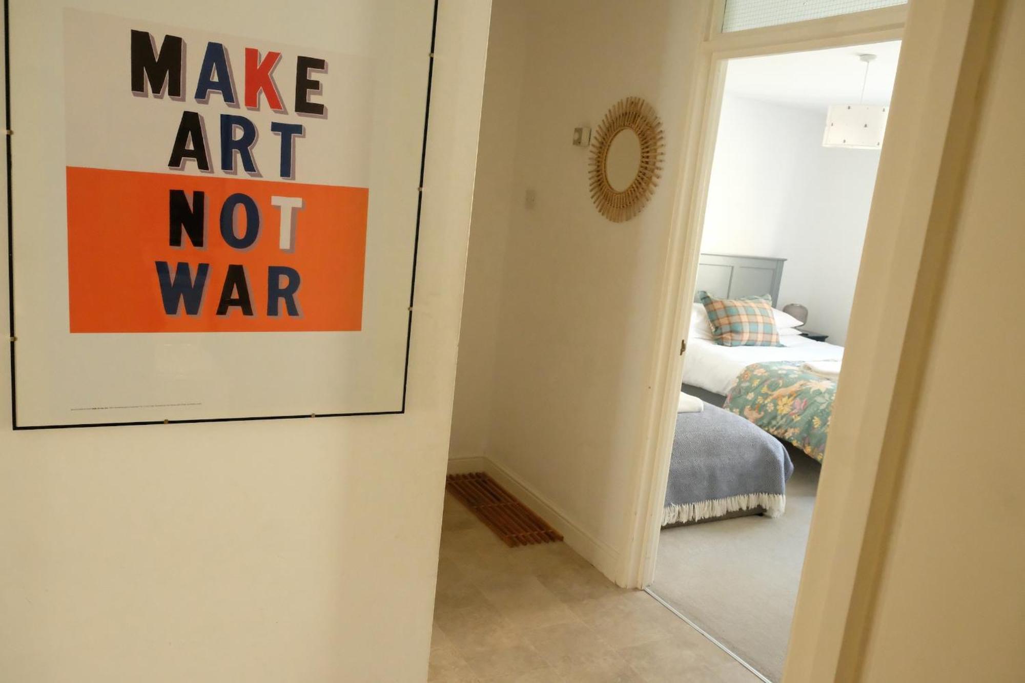 Spacious City Centre Apartment Bath Bagian luar foto